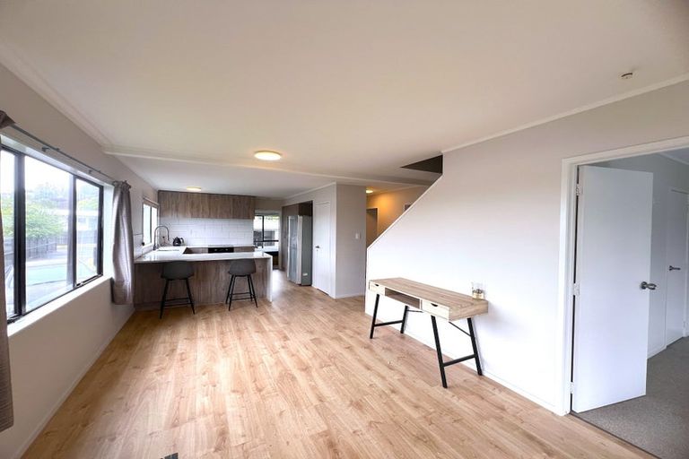 Photo of property in 50a Weldene Avenue, Glenfield, Auckland, 0629