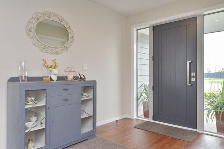 Photo of property in 11 Cassini Place, Leeston, 7632