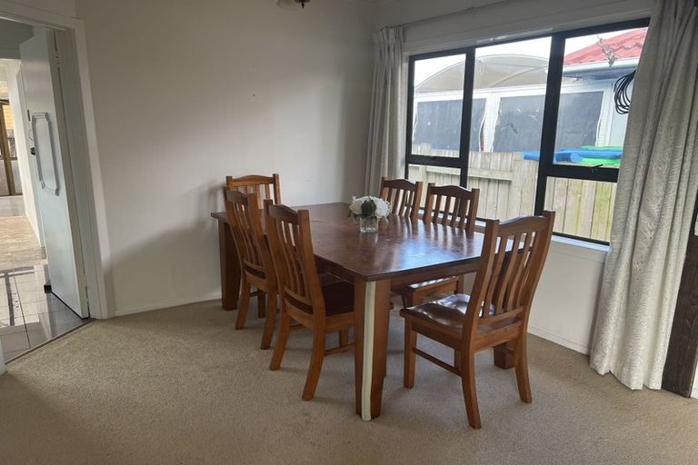 Photo of property in 18 Carbine Road, Mount Wellington, Auckland, 1060