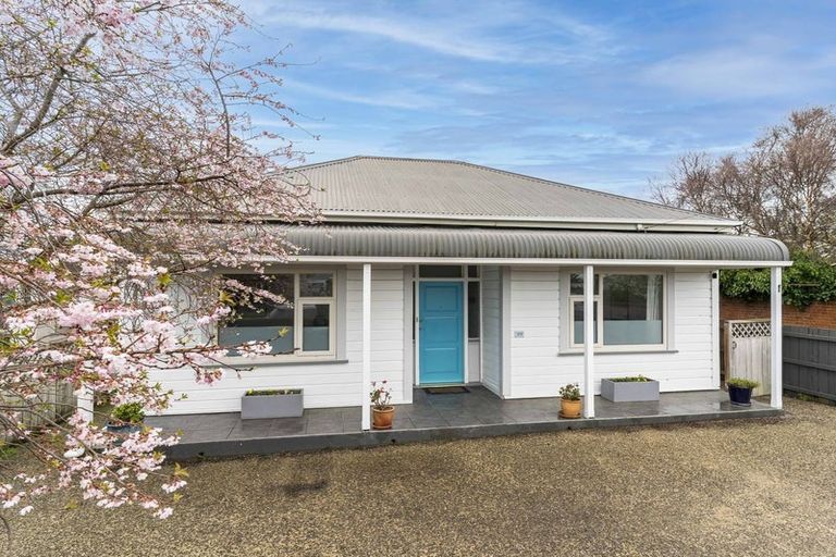 Photo of property in 22 Hargest Crescent, Saint Kilda, Dunedin, 9012