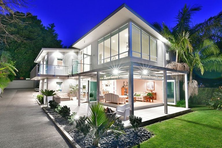 Photo of property in 58 The Circle, Manly, Whangaparaoa, 0930