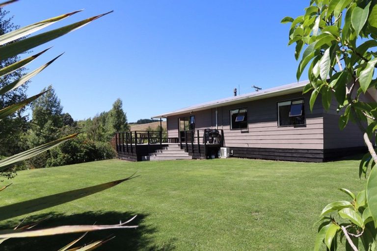 Photo of property in 137 Lees Pakaraka Road, Te Ore Ore, Masterton, 5886
