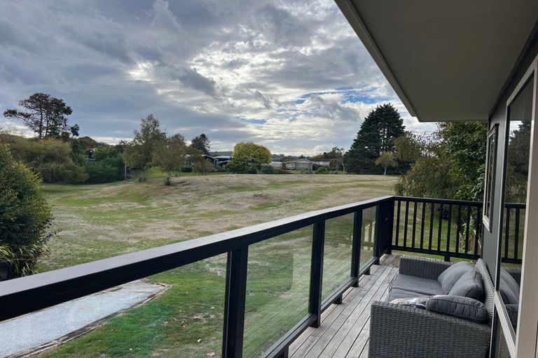 Photo of property in 8 Angela Place, Kinloch, Taupo, 3377
