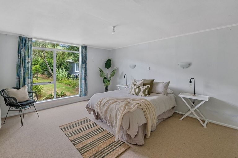 Photo of property in 72 Parata Street, Waikanae, 5036