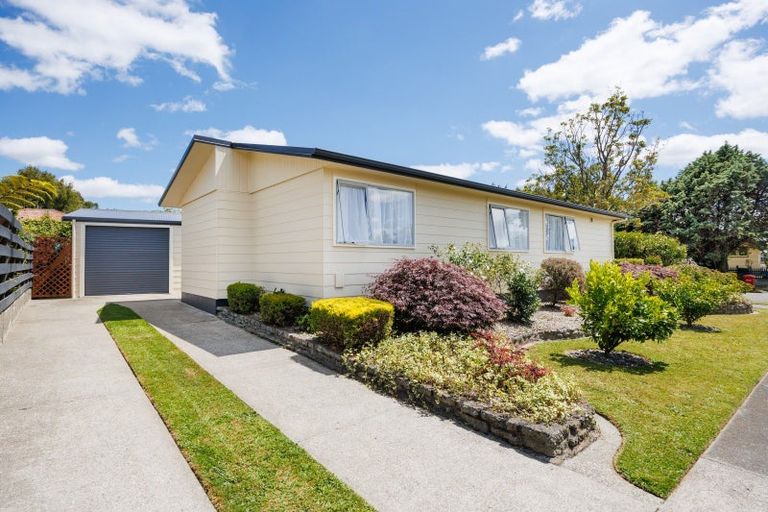 Photo of property in 2 Capri Place, Awapuni, Palmerston North, 4412