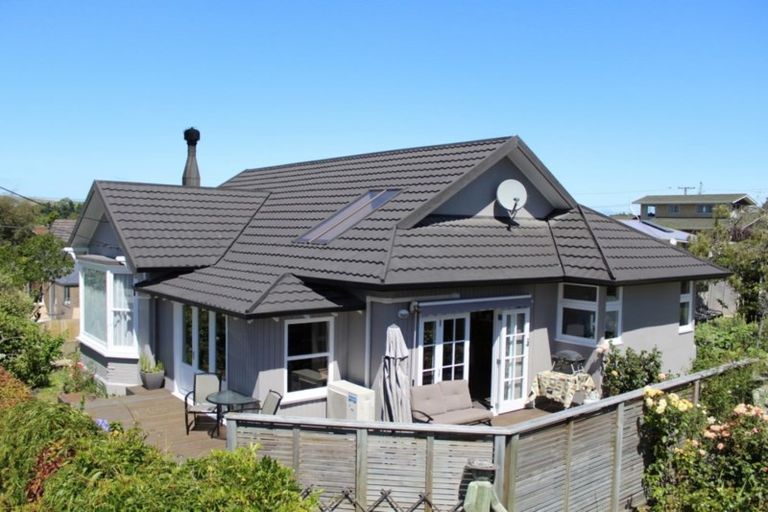 Photo of property in 2 Arthur Street, Holmes Hill, Oamaru, 9401