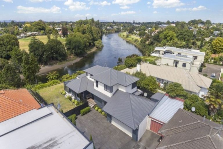 Photo of property in 16 Minchin Crescent, St Andrews, Hamilton, 3200