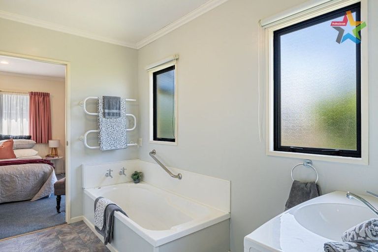 Photo of property in 58a Molesworth Street, Taita, Lower Hutt, 5011