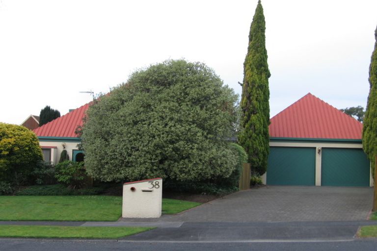 Photo of property in 38 Delamare Road, St Andrews, Hamilton, 3200