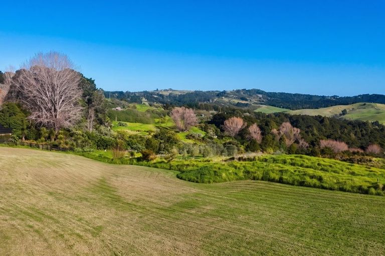 Photo of property in Tomarata Road, Mangawhai, 0975