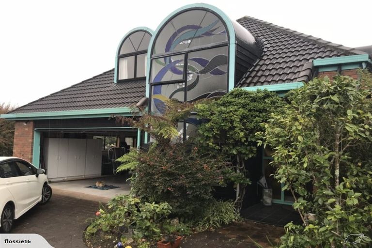 Photo of property in 3/2 Dallinghoe Crescent, Milford, Auckland, 0620