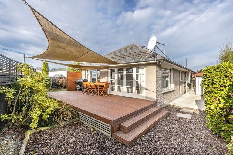 Photo of property in 1/12 Barclay Place, Burwood, Christchurch, 8061