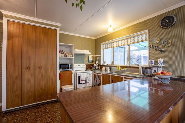 Photo of property in 17 Palliser Place, Milson, Palmerston North, 4414