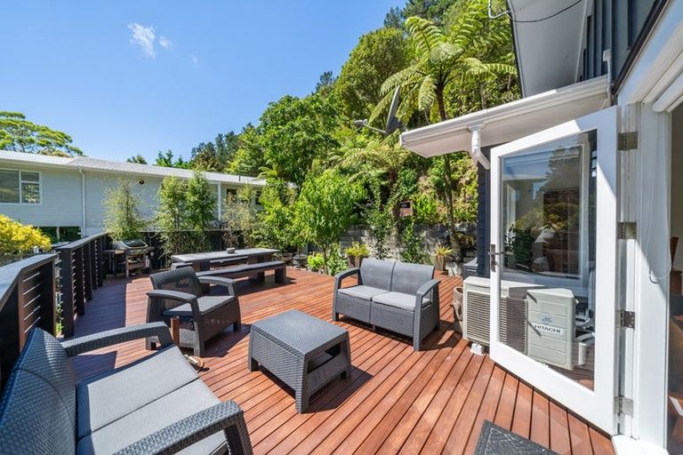 Photo of property in 139 Pinehaven Road, Pinehaven, Upper Hutt, 5019