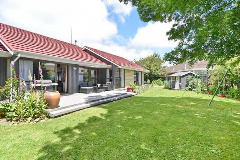 Photo of property in 12 Mayo Place, Belfast, Christchurch, 8051