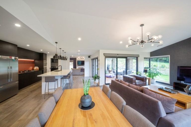 Photo of property in 59 Parrs Road, Hurworth, New Plymouth, 4371