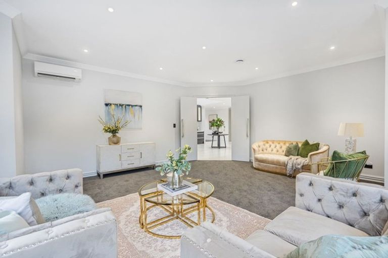 Photo of property in 26 Michael Bosher Way, Flat Bush, Auckland, 2019