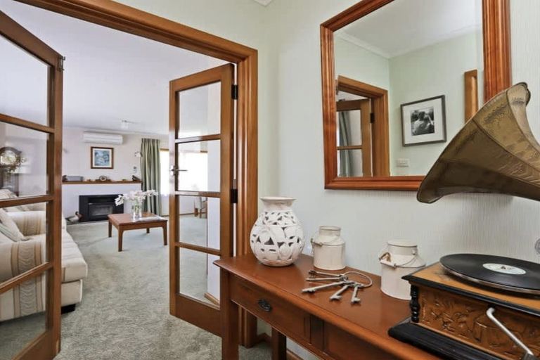 Photo of property in 68 Menin Road, Onekawa, Napier, 4110