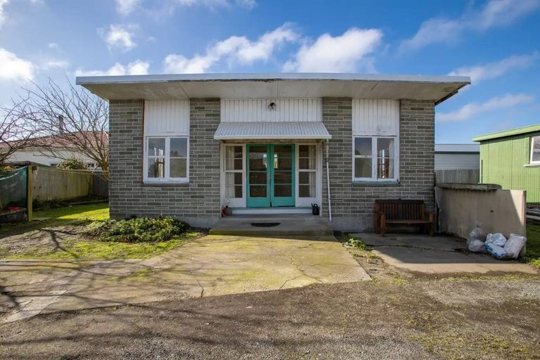 Photo of property in 50a Coopers Road, Dallington, Christchurch, 8061