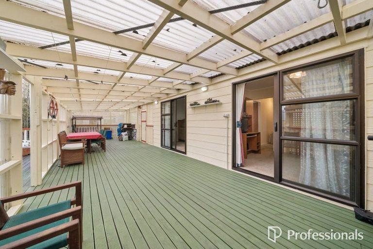 Photo of property in 135 Holborn Drive, Stokes Valley, Lower Hutt, 5019