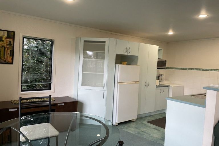 Photo of property in 9 Wilbur Place, Pakuranga Heights, Auckland, 2010