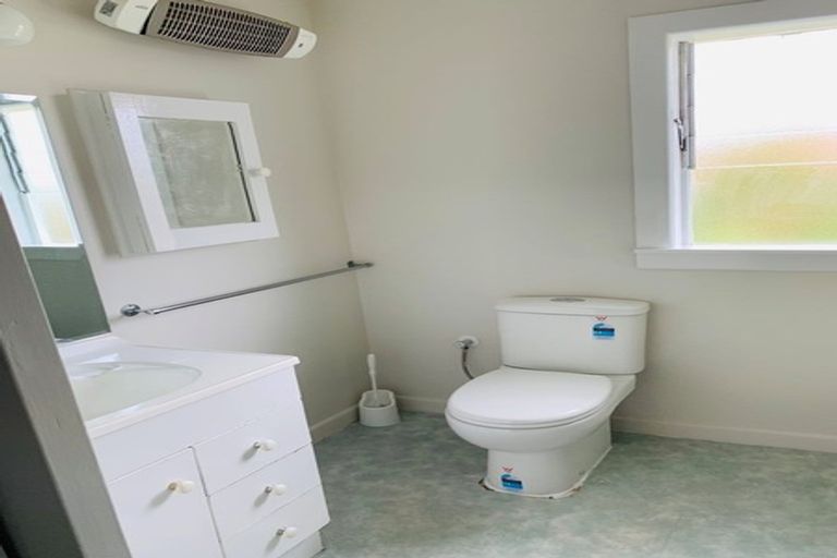 Photo of property in 55 Sunrise Avenue, Murrays Bay, Auckland, 0630