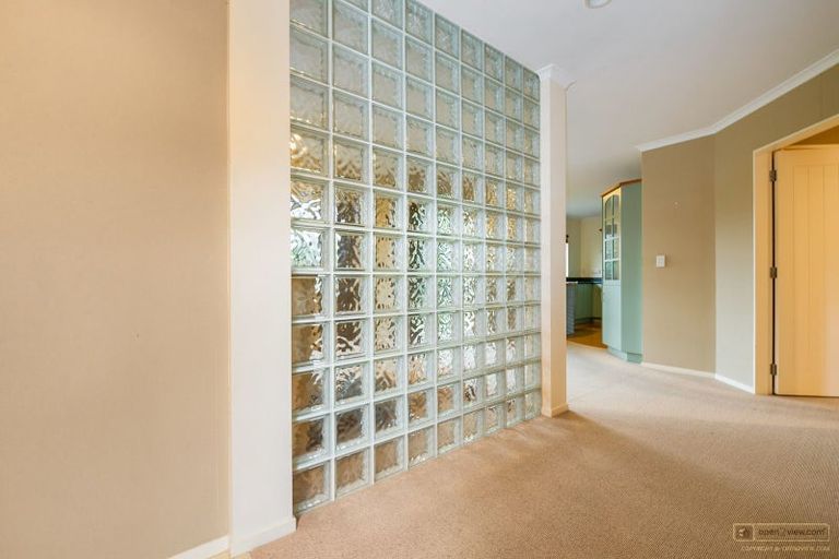 Photo of property in 24 Caulfield Place, Pukehangi, Rotorua, 3015