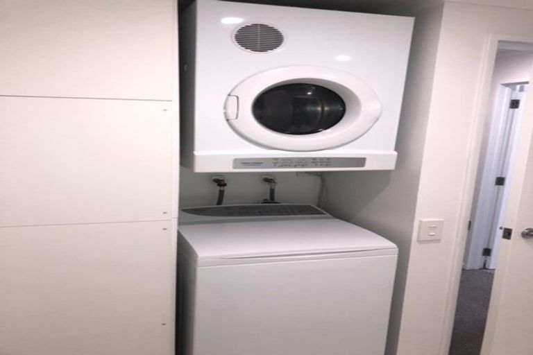 Photo of property in H47 Apartments, 801/47 Hobson Street, Auckland Central, Auckland, 1010