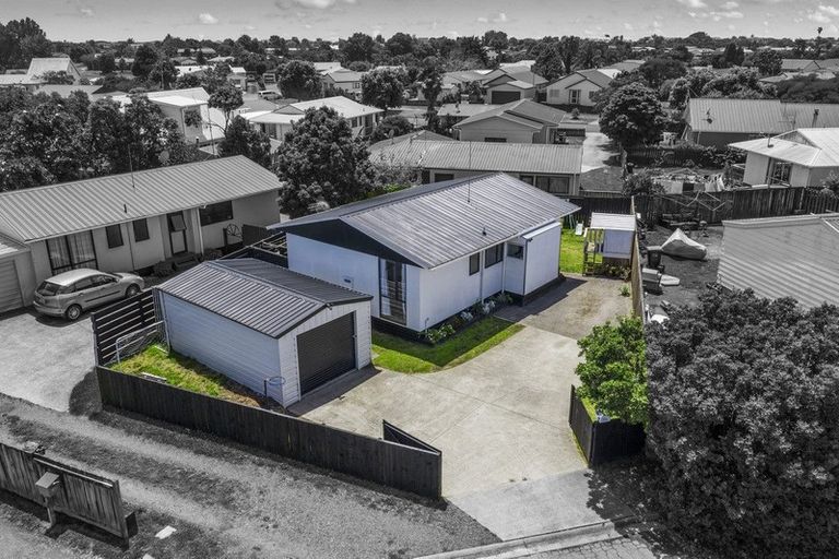 Photo of property in 17a Longstead Avenue, Papamoa Beach, Papamoa, 3118