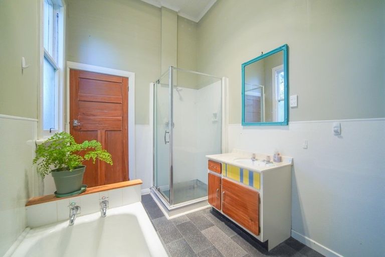 Photo of property in 54 Grey Street, Marton, 4710