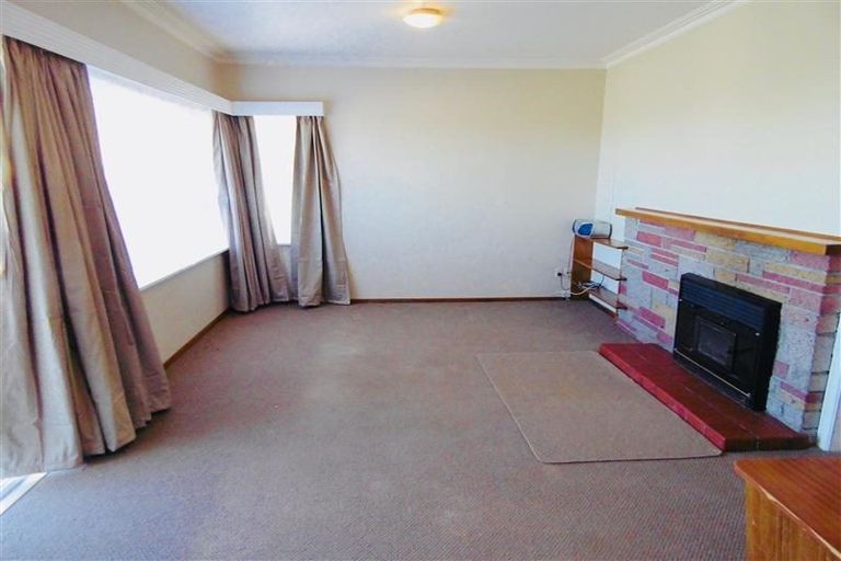 Photo of property in 19 Scott Street, Moturoa, New Plymouth, 4310