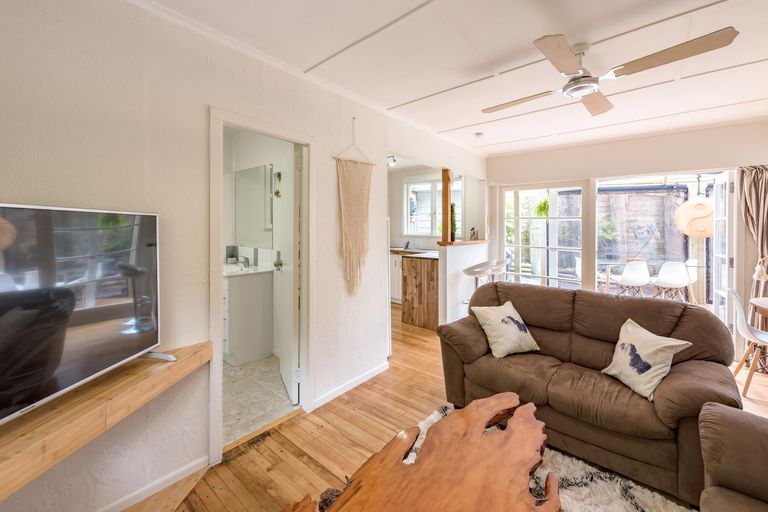 Photo of property in 57 Kings Road, Paihia, 0200