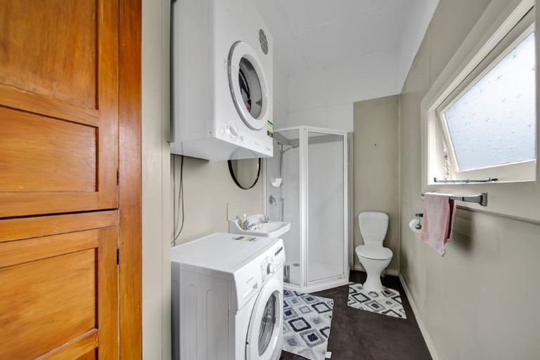 Photo of property in 246 Saint Aubyn Street, New Plymouth, 4310