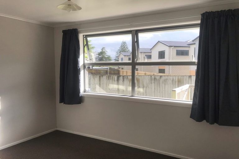 Photo of property in 17a Eastburn Street, Papakura, 2110