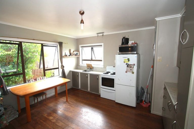 Photo of property in 7 Elm Grove, Westown, New Plymouth, 4310