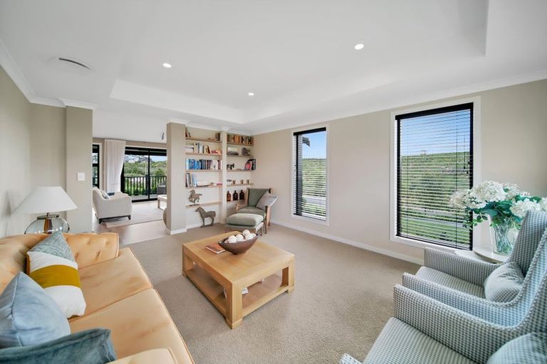 Photo of property in 10 Te Rata Boulevard, Karaka, 2124