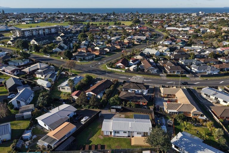 Photo of property in 60 Gloucester Road, Mount Maunganui, 3116