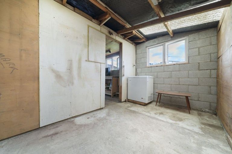 Photo of property in 14 Belfast Place, Roslyn, Palmerston North, 4414