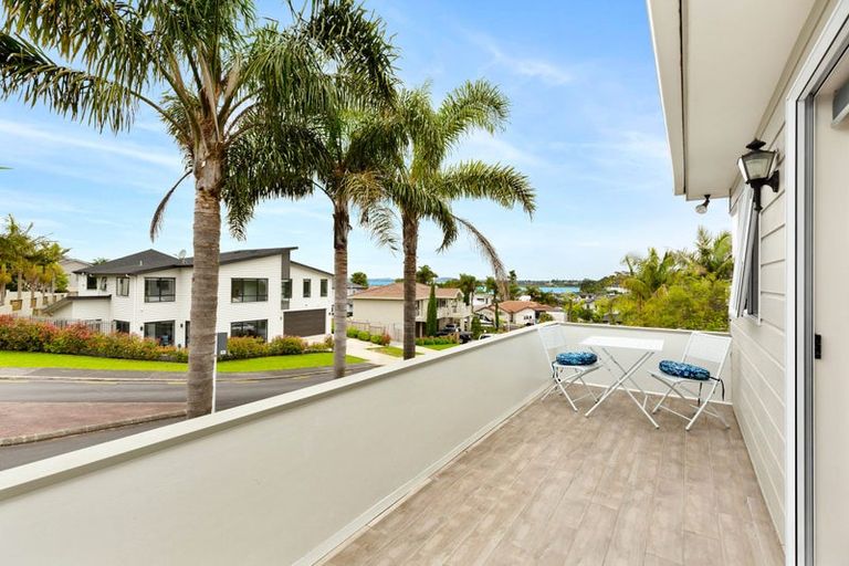 Photo of property in 6 Horizon Way, West Harbour, Auckland, 0618