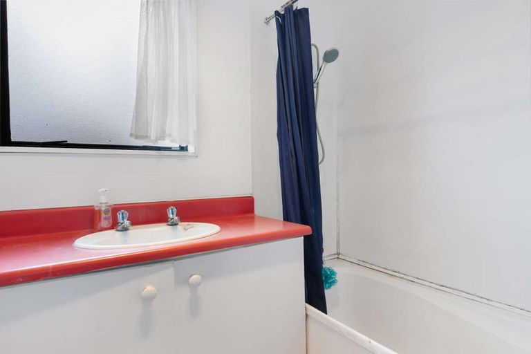 Photo of property in 51 Fairview Road, Western Heights, Rotorua, 3015