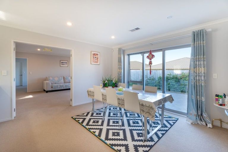 Photo of property in 71 Grenada Drive, Grenada Village, Wellington, 6037