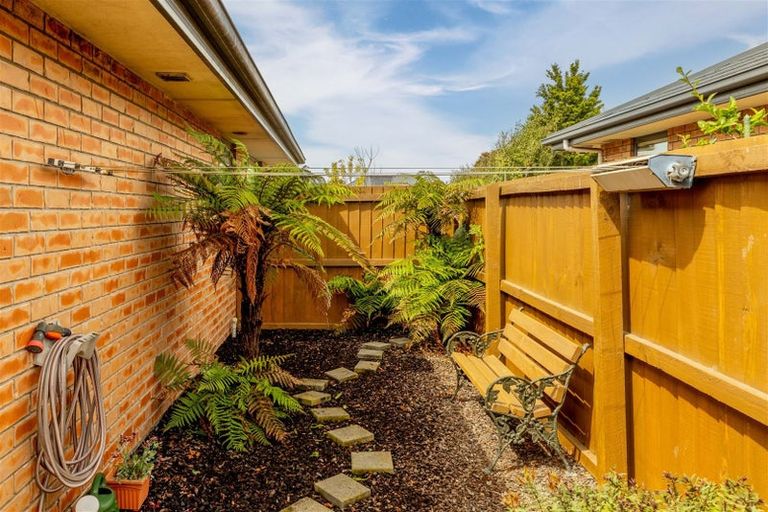 Photo of property in 3/123 Sawyers Arms Road, Northcote, Christchurch, 8052