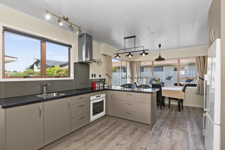 Photo of property in 3/211 Ikanui Road, Frimley, Hastings, 4120