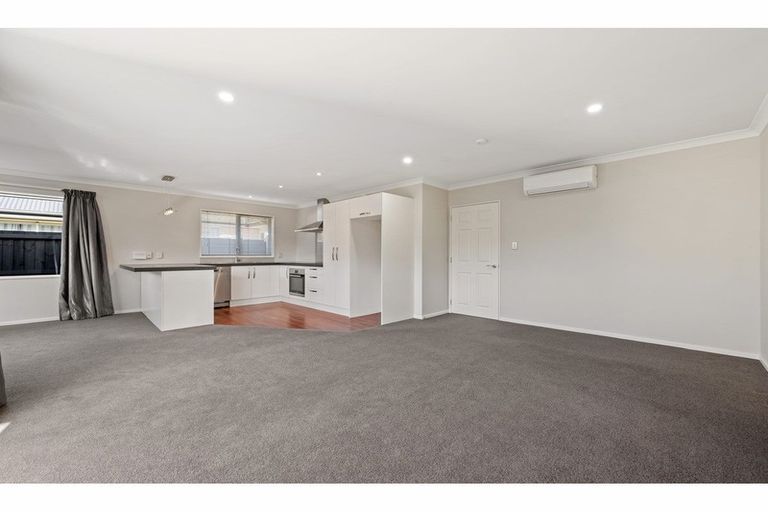 Photo of property in 4 Somerville Crescent, Aidanfield, Christchurch, 8025