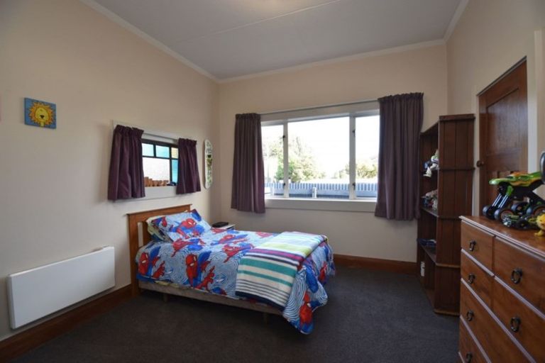 Photo of property in 44 Moa Street, Waikiwi, Invercargill, 9810