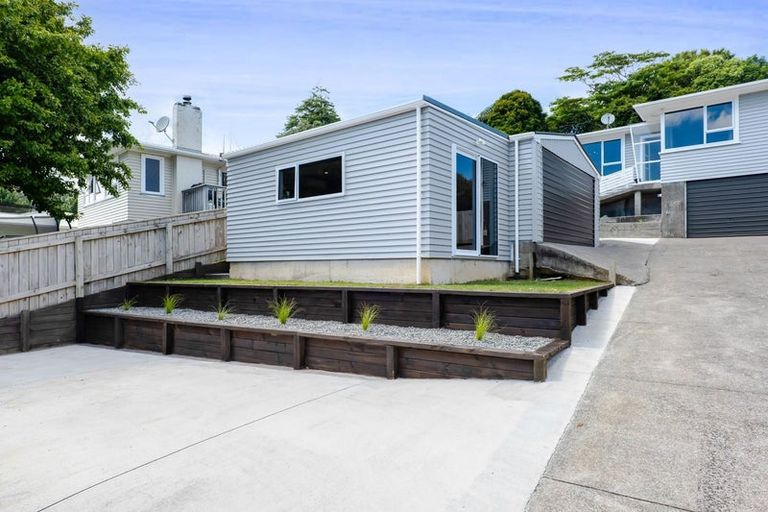 Photo of property in 9 Kenmore Street, Westown, New Plymouth, 4310
