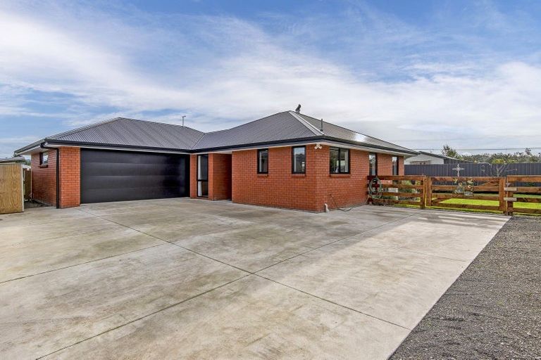 Photo of property in 24 King Street, Coalgate, 7673