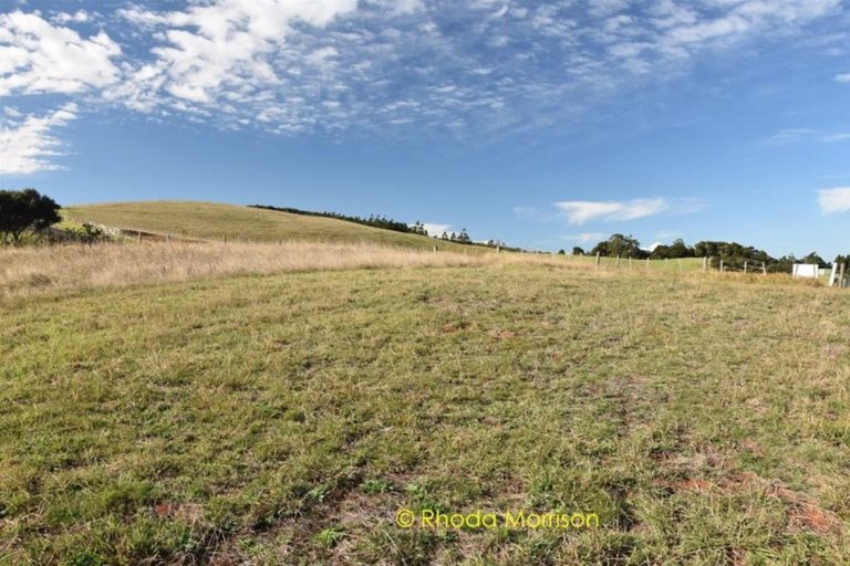 Photo of property in 9 Te Wairoa Lane, Tinopai, Matakohe, 0593