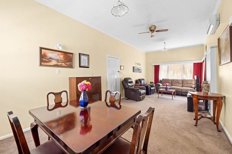 Photo of property in 135 Vigor Brown Street, Napier South, Napier, 4110