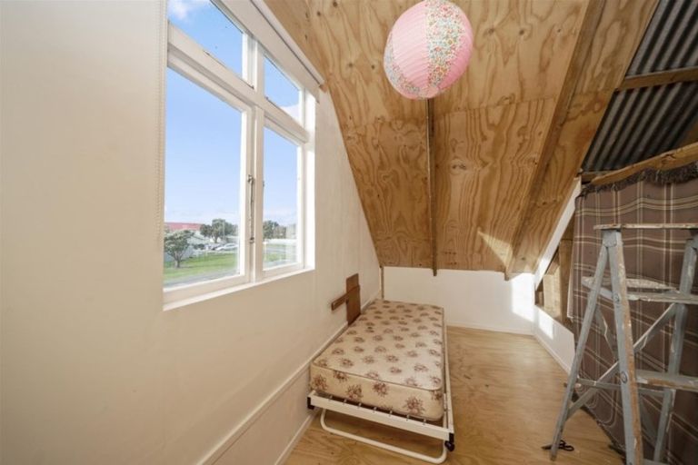 Photo of property in 39 Tauhuri Street, Manaia, 4612